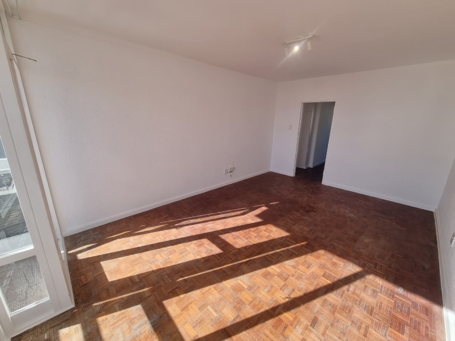To Let 1 Bedroom Property for Rent in Sea Point Western Cape